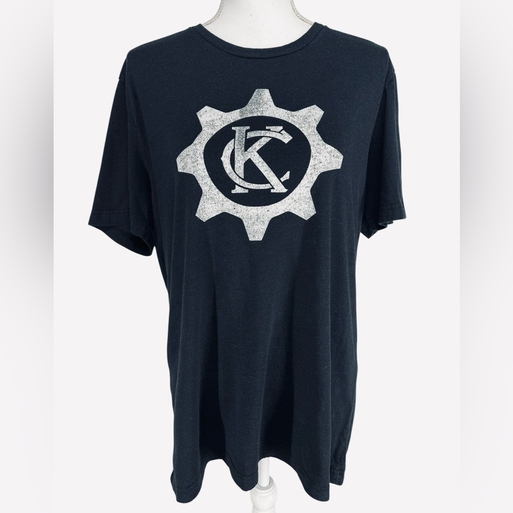 KANSAS CITY / Black Distressed Gear KC T-Shirt / Large / Emo Goth Grunge Indie